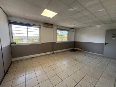 For rent Sainte-marie 240 m2 Reunion (97438) photo 3