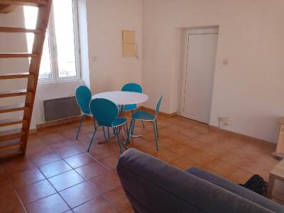 For rent Nimes 1 room Gard (30000) photo 1