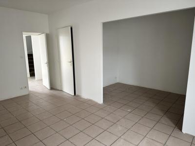 For rent Commentry 5 rooms 90 m2 Allier (03600) photo 2