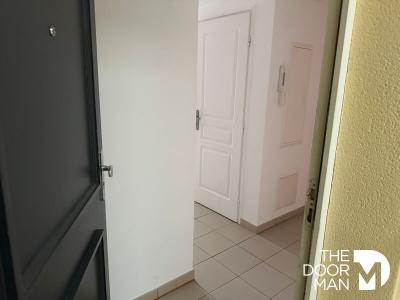 For sale Valenciennes 4 rooms 77 m2 Nord (59300) photo 3