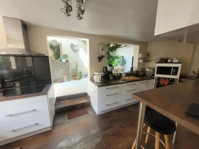 For sale Bordeaux 7 rooms 163 m2 Gironde (33100) photo 4