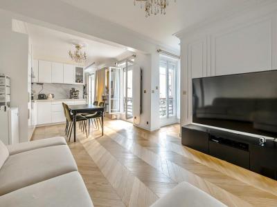 For sale Paris 3 rooms 56 m2 Paris (75000) photo 2