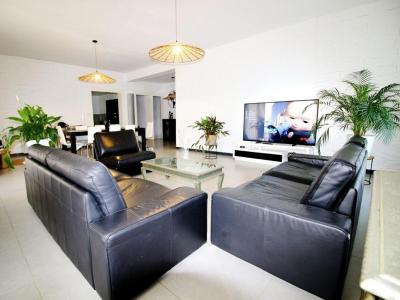 For sale Montpellier 8 rooms 212 m2 Herault (34000) photo 2