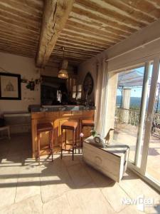 For sale Montauroux 4 rooms 89 m2 Var (83440) photo 4