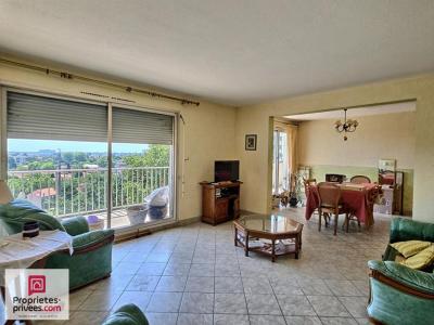 For sale Bordeaux 4 rooms 91 m2 Gironde (33200) photo 2