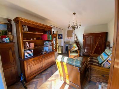 For sale Saint-romain-de-benet 5 rooms 92 m2 Charente maritime (17600) photo 4