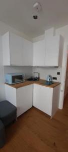 For rent Paris-15eme-arrondissement 1 room 36 m2 Paris (75015) photo 2