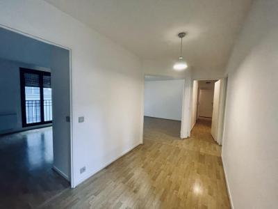 For rent Paris-17eme-arrondissement 5 rooms 104 m2 Paris (75017) photo 0