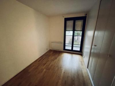 For rent Paris-17eme-arrondissement 5 rooms 104 m2 Paris (75017) photo 2