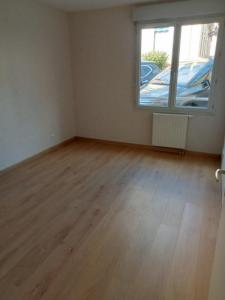 Louer Appartement Bourg-de-thizy 569 euros