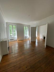 For rent Bordeaux 143 m2 Gironde (33000) photo 2