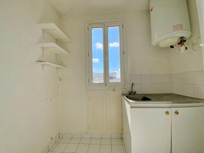 For sale Levallois-perret 3 rooms 37 m2 Hauts de Seine (92300) photo 2