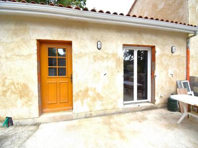 For sale Caussade 3 rooms 55 m2 Tarn et garonne (82300) photo 0