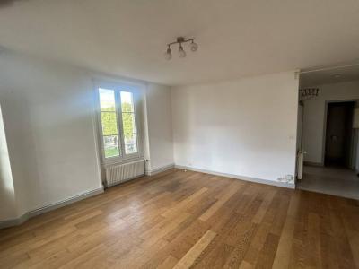 For rent Bourg-la-reine 2 rooms 48 m2 Hauts de Seine (92340) photo 0