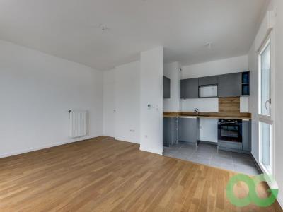 For rent Rueil-malmaison 3 rooms 65 m2 Hauts de Seine (92500) photo 1