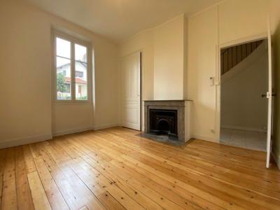 For rent Bron 5 rooms 92 m2 Rhone (69500) photo 1