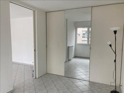 For rent Lyon-8eme-arrondissement 2 rooms 38 m2 Rhone (69008) photo 2