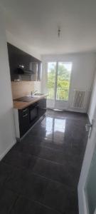 For rent Vaulx-en-velin 3 rooms 55 m2 Rhone (69120) photo 0