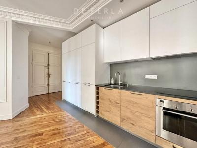 For rent Paris-14eme-arrondissement 3 rooms 67 m2 Paris (75014) photo 1