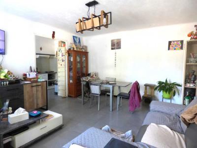 For sale Rognac 4 rooms 80 m2 Bouches du Rhone (13340) photo 3