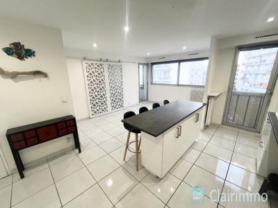 For sale Marseille-13eme-arrondissement 3 rooms 64 m2 Bouches du Rhone (13013) photo 2