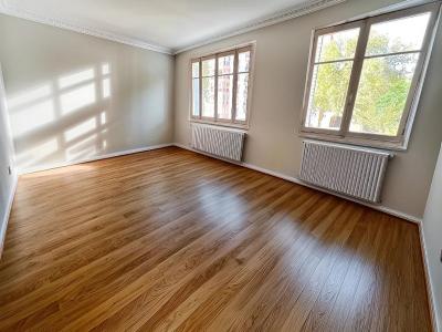 For sale Lyon-8eme-arrondissement 2 rooms 61 m2 Rhone (69008) photo 3