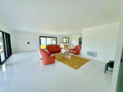 For sale Ambares-et-lagrave 5 rooms 150 m2 Gironde (33440) photo 3