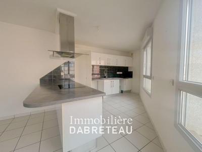 For rent Villeurbanne 4 rooms 91 m2 Rhone (69100) photo 3