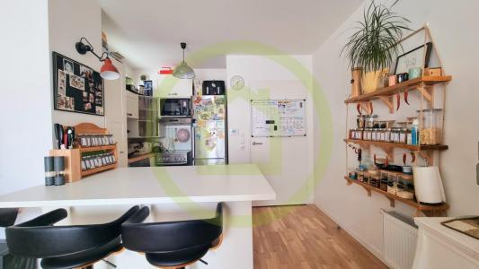 For sale Saint-ouen 2 rooms 45 m2 Seine saint denis (93400) photo 2