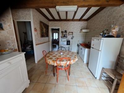 For sale Lesparre-medoc 5 rooms 80 m2 Gironde (33340) photo 3