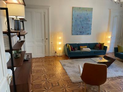 Louer Appartement 130 m2 Lyon-6eme-arrondissement