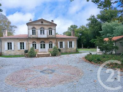 For sale Saint-vivien-de-medoc 7 rooms 253 m2 Gironde (33590) photo 2