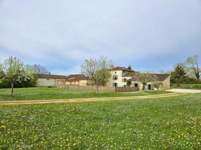 For sale Ruffec 8 rooms 297 m2 Charente (16700) photo 3