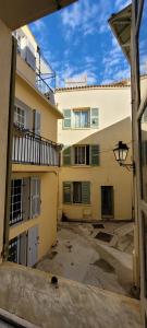 For sale Antibes VIEIL ANTIBES 1 room 31 m2 Alpes Maritimes (06600) photo 3