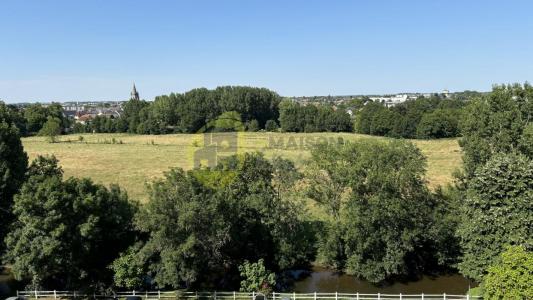 For sale Chateauroux 3 rooms 69 m2 Indre (36000) photo 0