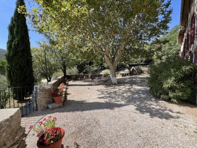 For sale Saint-maximin-la-sainte-baume 14 rooms 505 m2 Var (83470) photo 2