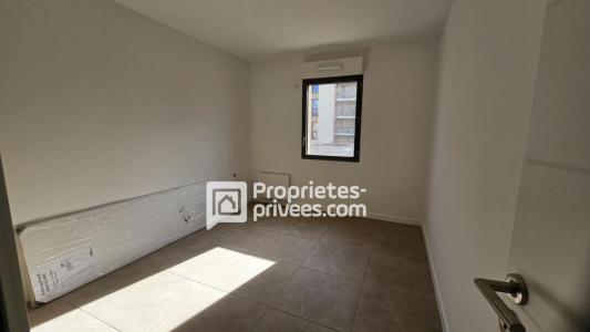 For sale Elne 3 rooms 63 m2 Pyrenees orientales (66200) photo 2