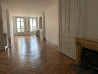 For rent Lyon-2eme-arrondissement 4 rooms 130 m2 Rhone (69002) photo 1