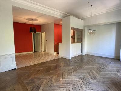 For rent Lyon-3eme-arrondissement 3 rooms 102 m2 Rhone (69003) photo 2