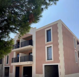 For sale Narbonne 3 rooms 74 m2 Aude (11100) photo 2