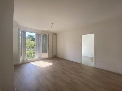 For sale Saint-martin-d'heres 3 rooms 52 m2 Isere (38400) photo 3