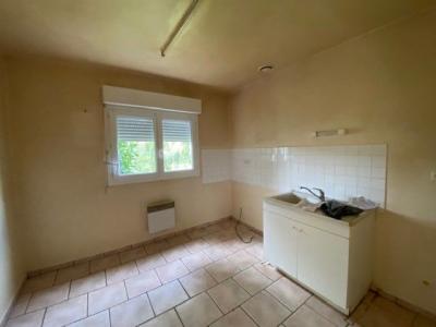 For sale Cerisiers 3 rooms 68 m2 Yonne (89320) photo 2