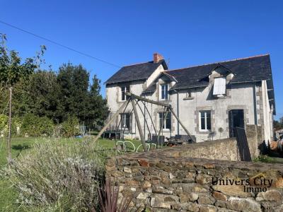 For sale Saint-philbert-de-bouaine 7 rooms 250 m2 Vendee (85660) photo 1