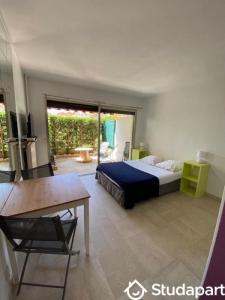 Annonce Location Appartement Antibes 06