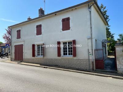 For sale Saint-laurent-de-ceris 9 rooms 218 m2 Charente (16450) photo 0