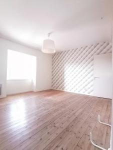 Louer Appartement 93 m2 Saint-hilaire-des-loges