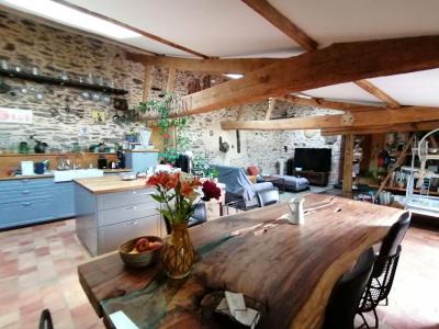 For sale Nueil-sur-layon 6 rooms 197 m2 Maine et loire (49560) photo 2