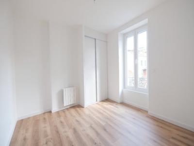 Louer Appartement 50 m2 Saint-etienne