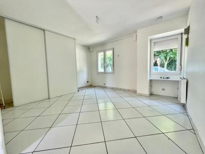 For sale Quievrechain 5 rooms 70 m2 Nord (59920) photo 1