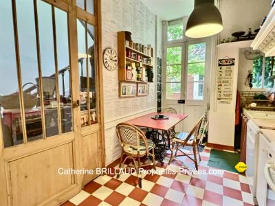 For sale Rochelle 8 rooms 224 m2 Charente maritime (17000) photo 0